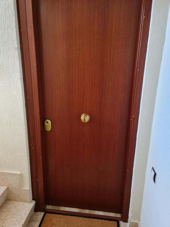 Piso Rosita Y Martin Apartment Benidorm Ngoại thất bức ảnh
